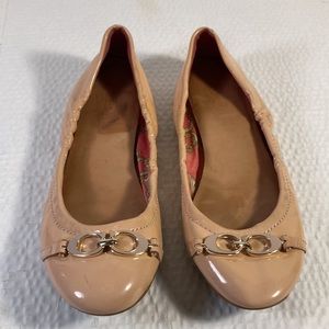 Coach Carlota Women’s Signature Logo Nude/Pink Patent Leather Flats